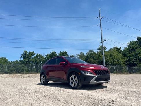 Used 2023 Hyundai Kona SEL FWD image 5