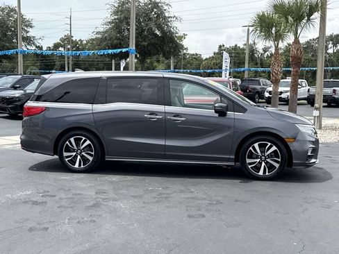 Used 2018 Honda Odyssey Elite image 6