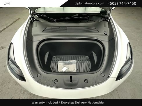Used 2022 Tesla Model Y Performance image 41