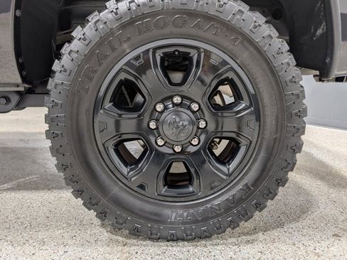 Used 2016 RAM 2500 Big Horn w/ Black Appearance Group image 10