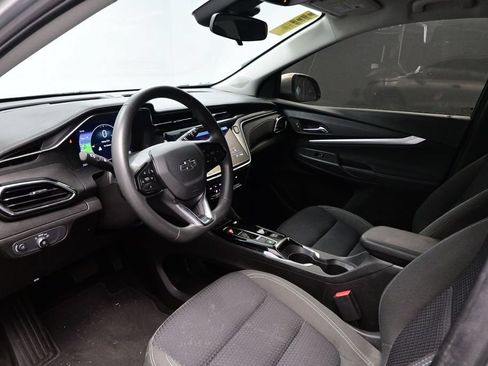 Used 2022 Chevrolet Bolt EUV LT FWD image 9