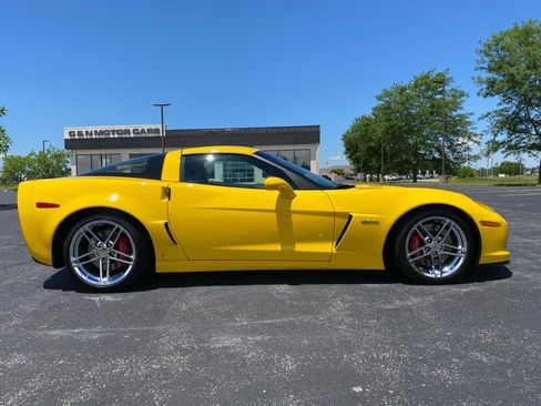 Used 2007 Chevrolet Corvette Z06 w/ Preferred Equipment Group RWD image 4
