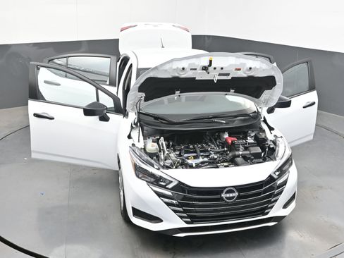 Certified 2025 Nissan Versa S w/ Trunk Package image 39