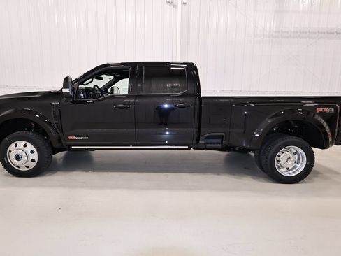 New 2026 Ford F450 Platinum w/ FX4 Off-Road Package AWD/4WD image 6
