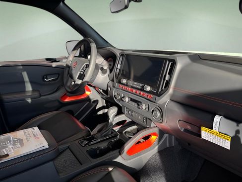 New 2025 Nissan Frontier PRO-4X w/ Pro Premium Package image 15