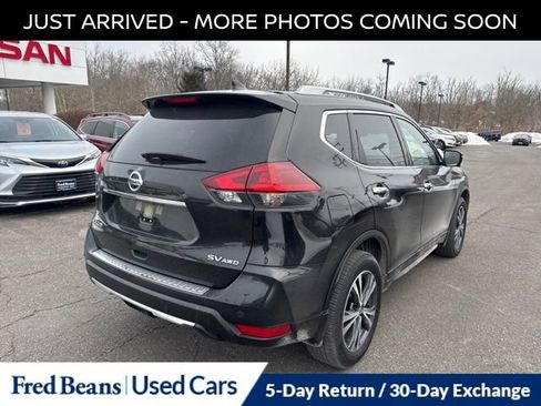 Certified 2019 Nissan Rogue SV w/ Premium Package image 8
