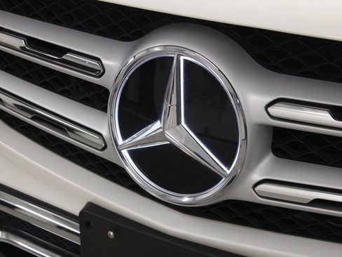 Certified 2020 Mercedes-Benz GLC 300 4MATIC image 9