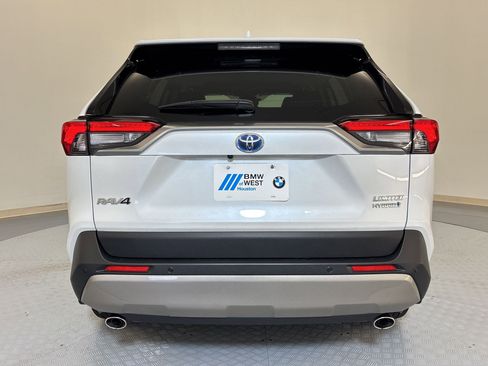 Used 2024 Toyota RAV4 Limited image 10