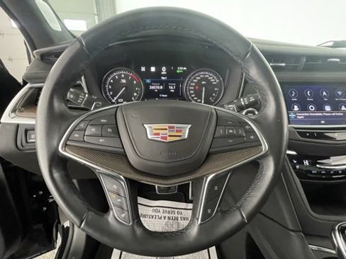 Used 2021 Cadillac XT5 Sportv image 36