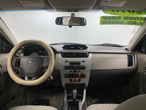 Used 2010 Ford Focus SE image 21