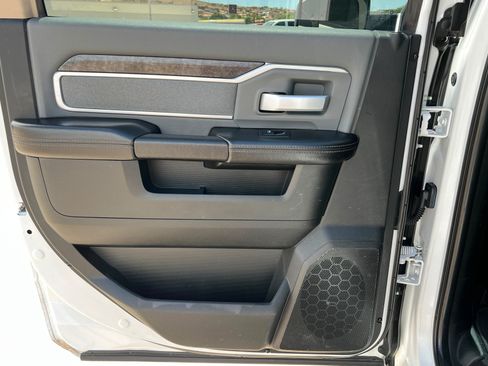 Used 2020 RAM 2500 Big Horn AWD/4WD image 19