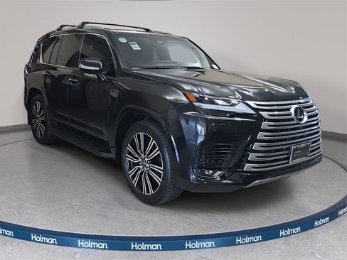 Certified 2025 Lexus LX 600 4WD w/ Luxury Package image 4