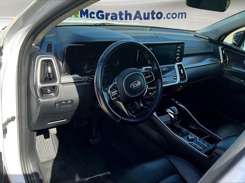 Used 2021 Kia Sorento S image 19