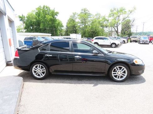 Used 2011 Chevrolet Impala LTZ FWD image 5