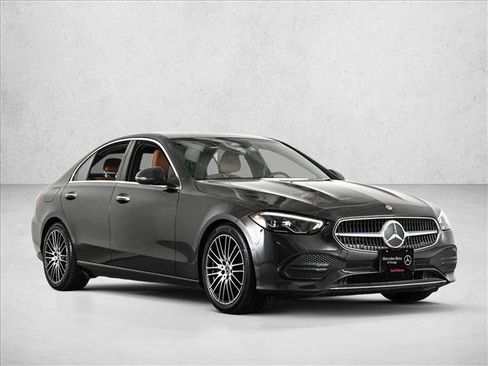 Used 2022 Mercedes-Benz C 300 4MATIC Sedan image 3