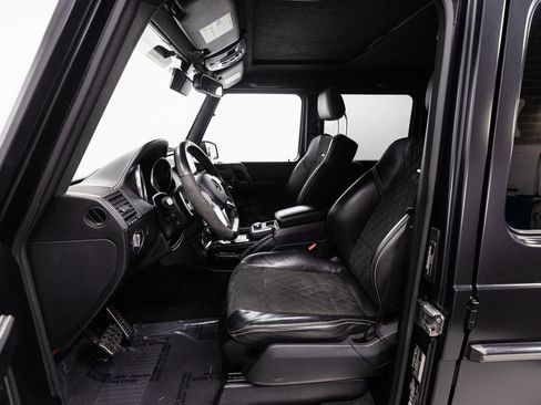 Used 2017 Mercedes-Benz G 550 Squared image 7