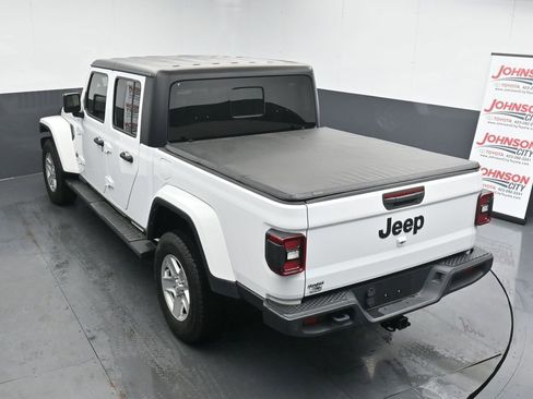 Used 2022 Jeep Gladiator Sport image 28