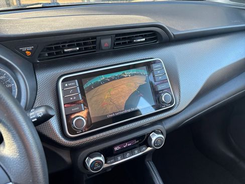 Used 2020 Nissan Kicks SV image 22