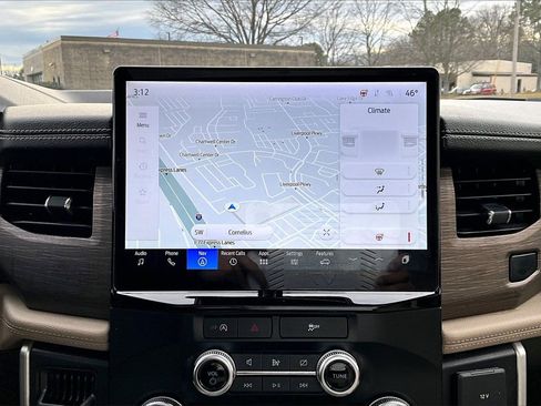 Used 2024 Ford Expedition Max Limited image 13