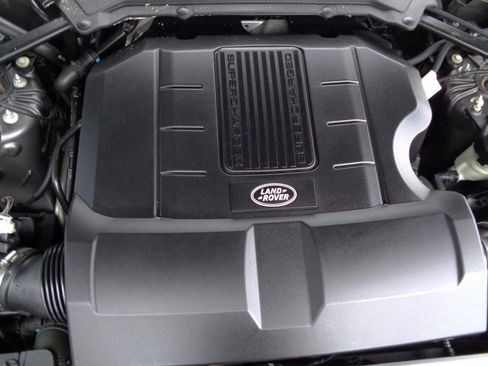 Used 2019 Land Rover Range Rover Sport Supercharged image 21