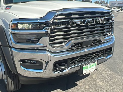 New 2026 RAM 5500 Tradesman w/ Chrome Appearance Group image 12