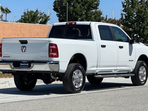 Used 2024 RAM 2500 Big Horn w/ Safety Group image 4
