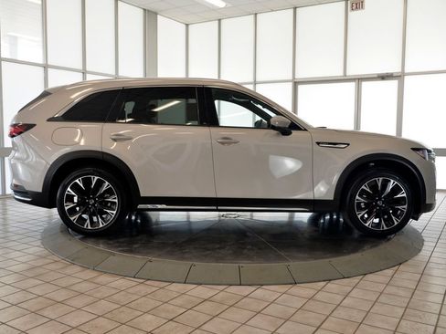 Certified 2024 MAZDA CX-90 Plug-In Hybrid w/ Premium Plus AWD/4WD image 9