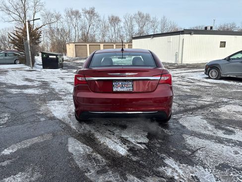 Used 2014 Chrysler 200 LX image 4