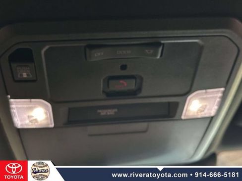 Certified 2024 Toyota Tacoma SR5 AWD/4WD image 33