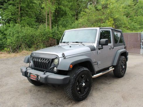 Used 2014 Jeep Wrangler Sport image 18