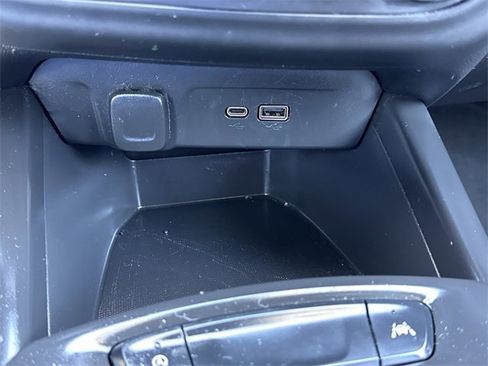 Used 2024 Chevrolet Trax RS w/ Driver Confidence Package image 18