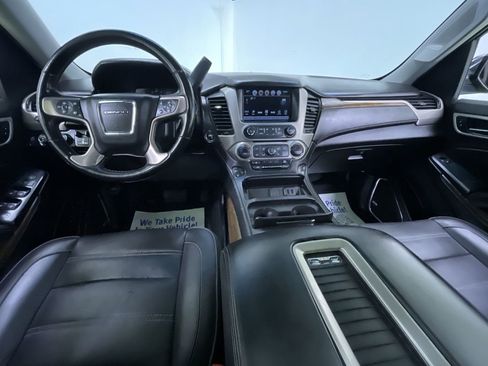 Used 2019 GMC Yukon XL Denali w/ Denali Ultimate Package image 18