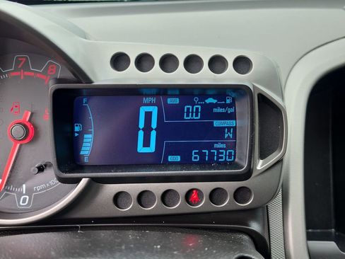 Used 2015 Chevrolet Sonic LT w/ Fun and Sun Package image 12