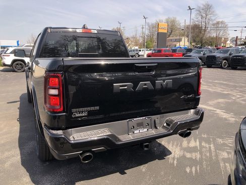 New 2026 RAM 1500 4x4 Crew Cab image 18