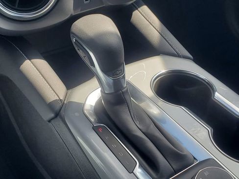 Used 2025 Chevrolet Blazer LT image 20