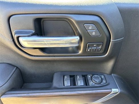 Used 2022 GMC Sierra 1500 SLT image 25