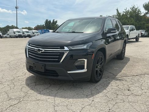 Used 2023 Chevrolet Traverse LT AWD/4WD image 1