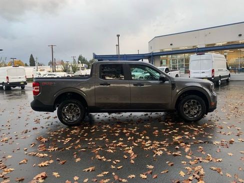 New 2025 Ford Maverick XLT w/ XLT Luxury Package image 7