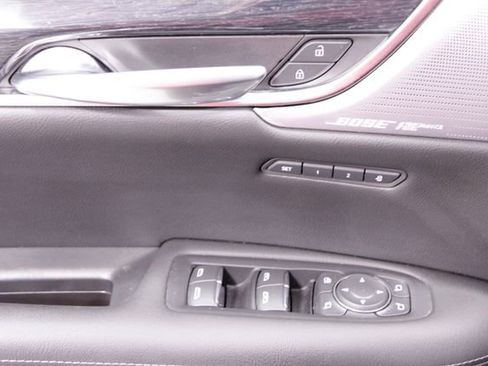 Used 2022 Cadillac XT5 Premium Luxury w/ Technology Package image 22