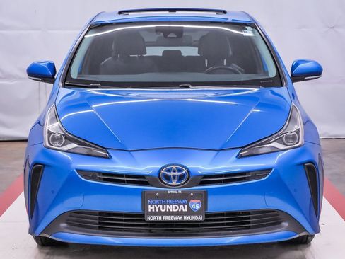 Used 2020 Toyota Prius XLE image 3