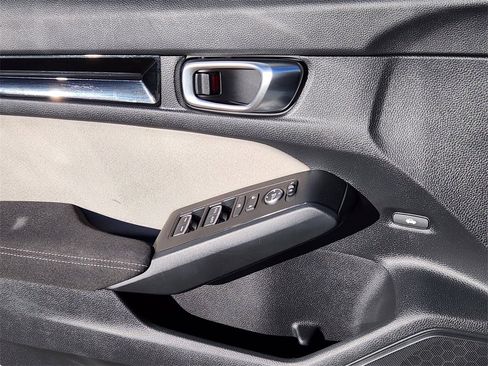 Used 2024 Honda Civic EX image 6