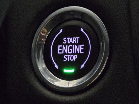 Used 2023 Chevrolet Tahoe Z71 w/ Luxury Package image 33