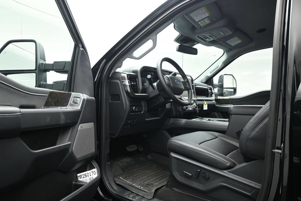 New 2026 Ford F250 Lariat w/ Black Appearance Package AWD/4WD image 8