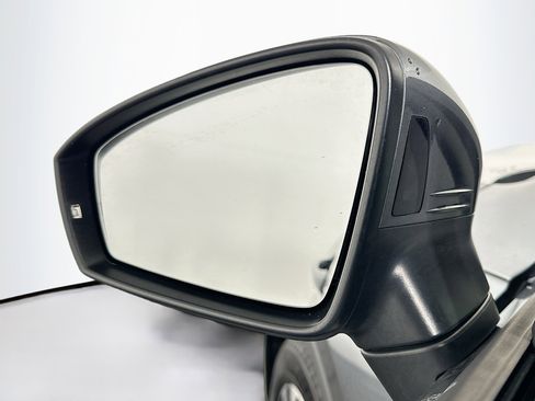 Used 2024 Volkswagen Tiguan S image 16