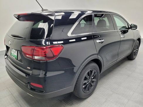 Used 2019 Kia Sorento L FWD image 10