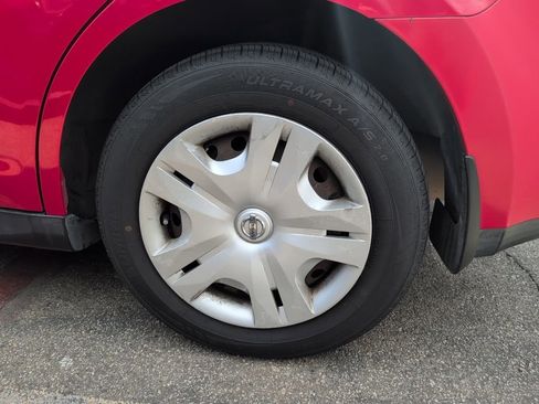 Used 2012 Nissan Versa 1.8 S w/ Plus Pkg FWD image 10