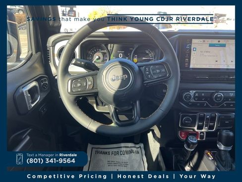 Used 2024 Jeep Wrangler Unlimited image 13