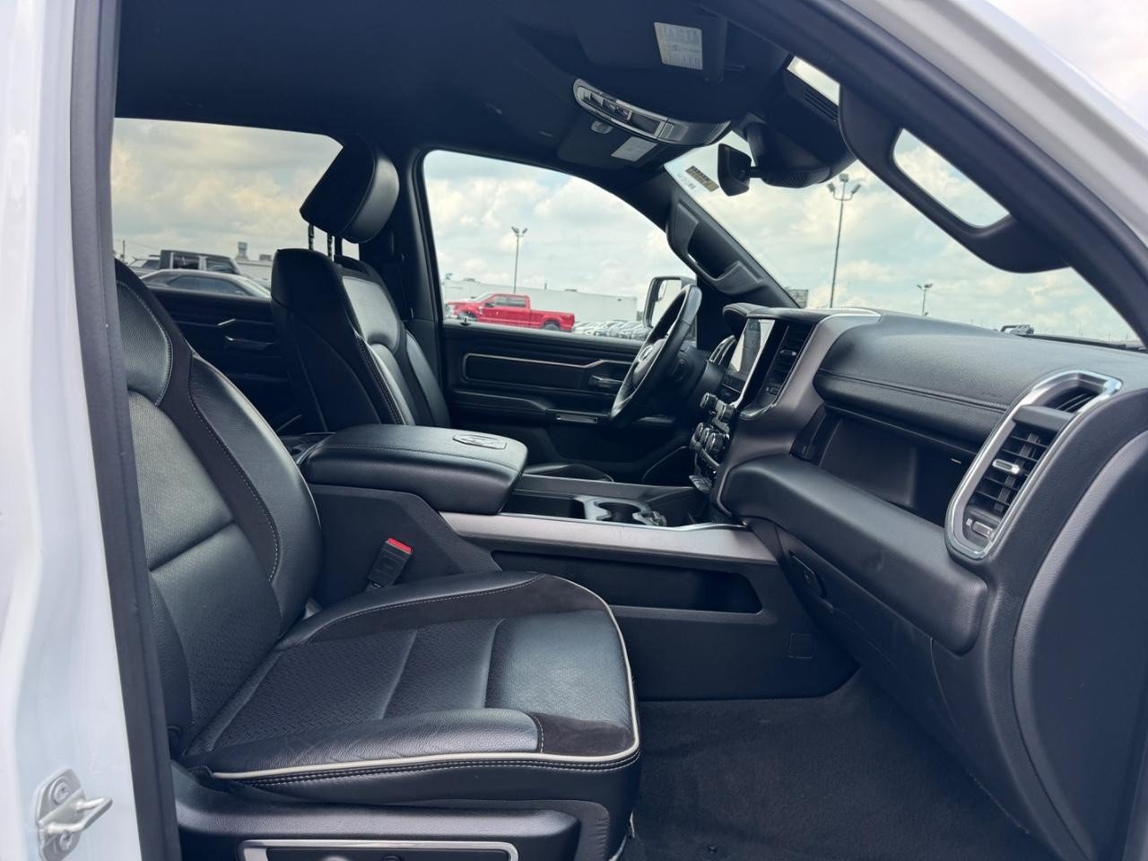 Used 2024 RAM 1500 Laramie RWD image 18