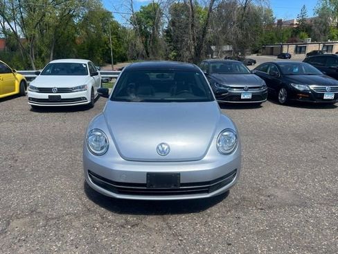 Used 2012 Volkswagen Beetle 2.0T FWD image 3