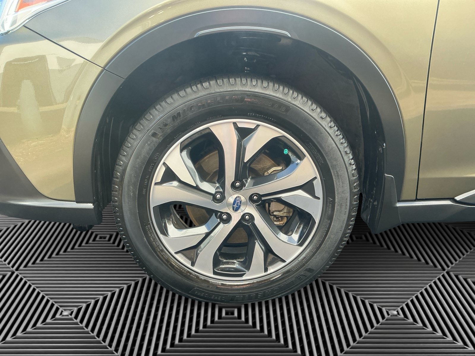 Used 2020 Subaru Outback Touring w/ Popular Package #2 AWD/4WD image 14
